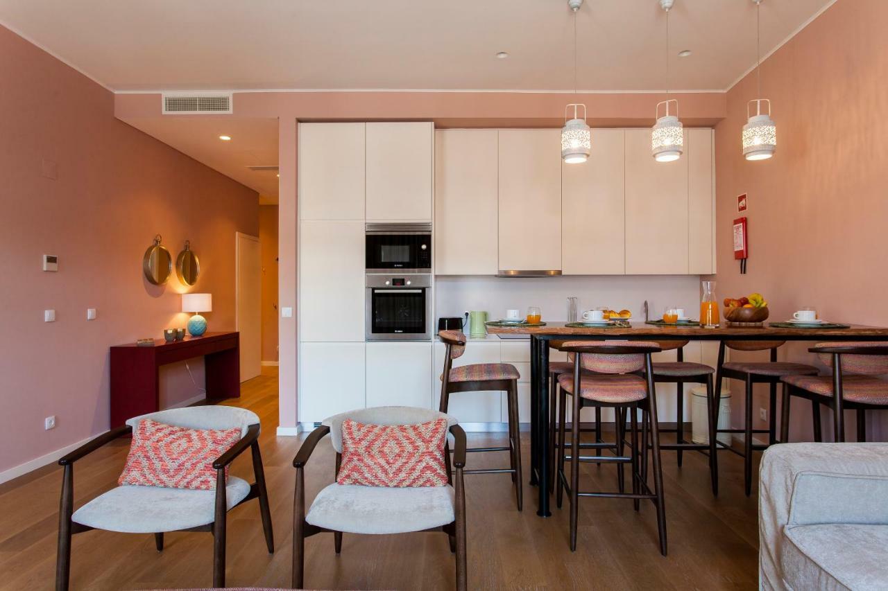 Joivy Sublime 2Br Apt On Restauradores Square Nearby Rossio Station Lisboa Exteriér fotografie