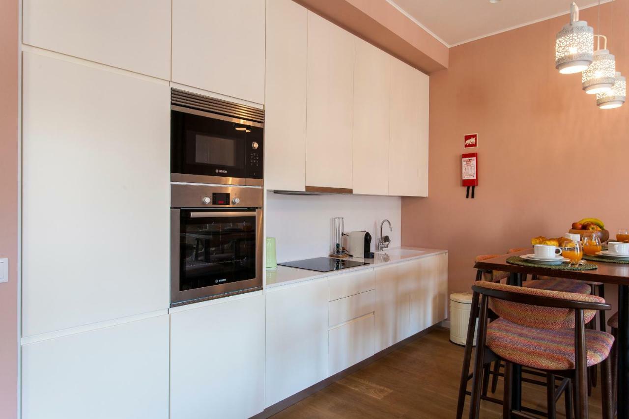 Joivy Sublime 2Br Apt On Restauradores Square Nearby Rossio Station Lisboa Exteriér fotografie